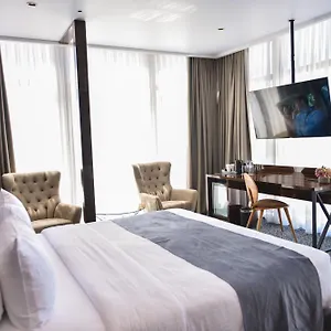 Monarch Hotel Batumi